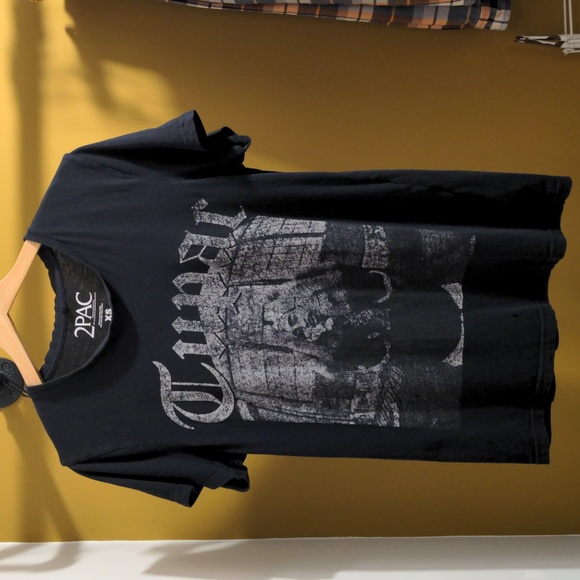 Vintage Tupac T-shirt - Picture 2 of 7